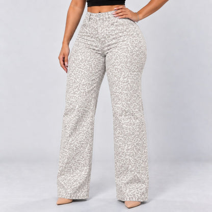 White Leopard | Front three-quarter, hand on hip