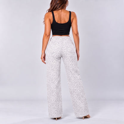 White Leopard | Back view